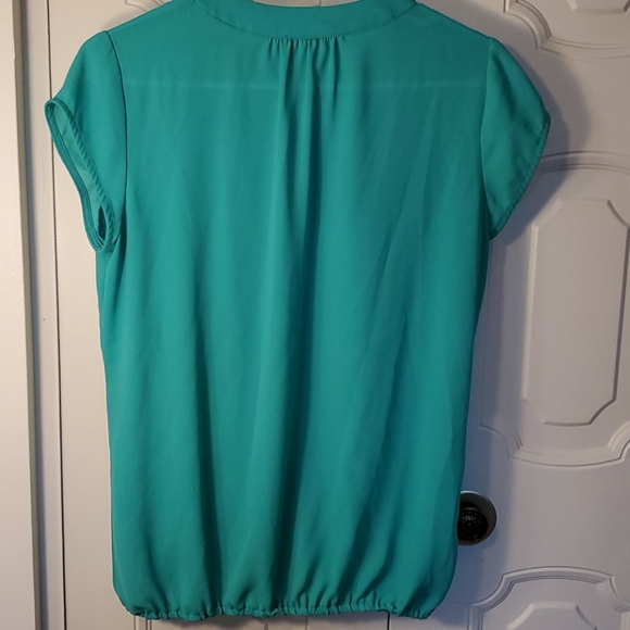 Woman's top - Picture 4 of 4